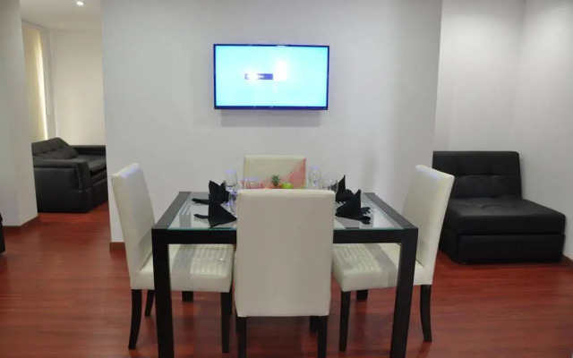 Apartasuites Plaza Modelia