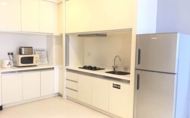 Marc Residence A26-10 by SYNC