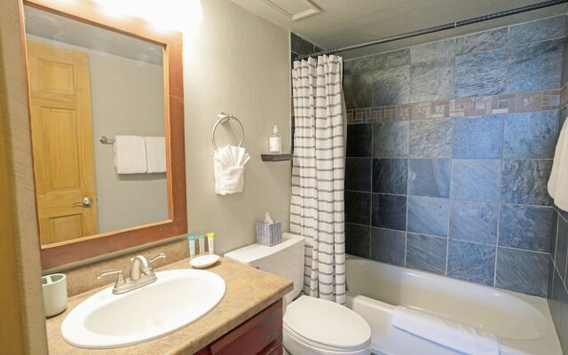 Ridgecrest 202 2 Bedroom Condo by RedAwning