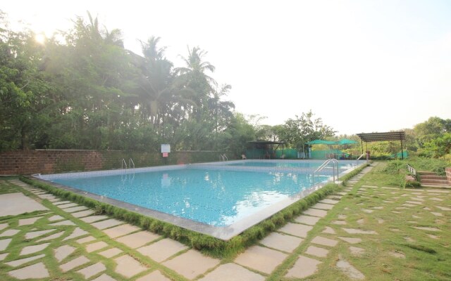 Chrisander's Resort by OYO Rooms
