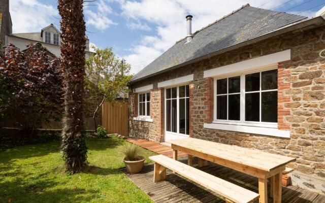 L'Echappee by Cocoonr