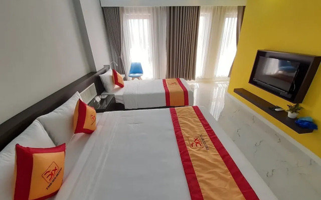 The Six Hotel
