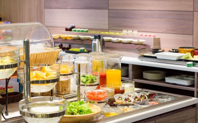 Odysis Sapporo Odori Koen Hotel