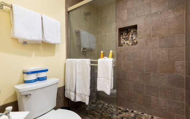 2767 Slopeside Condo by RedAwning