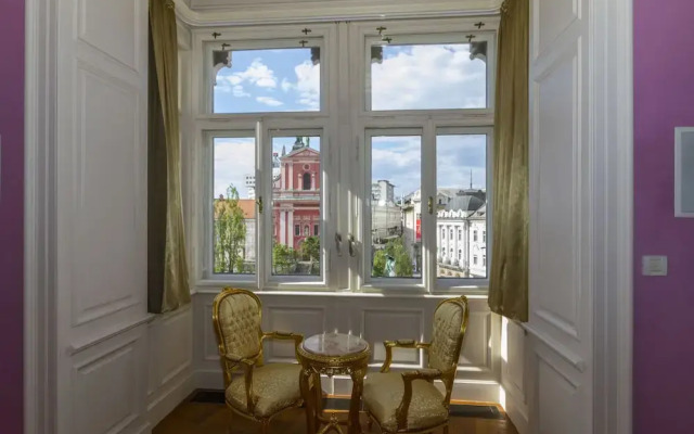 Filip Palace Luxurious Apartment