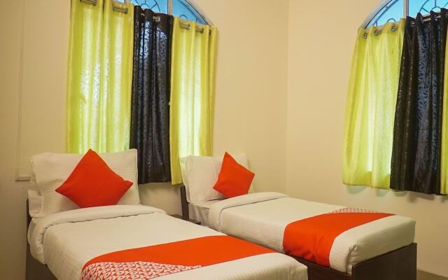 OYO Flagship 12723 Hotel D Villa