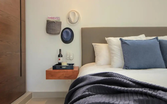 Stylish Modern Loft Lovely Furnished Balcony w Sunbed Jungle View