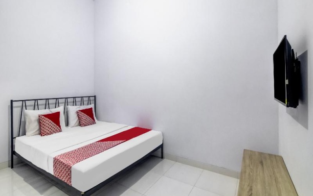 Cottage Putra Mutun Beach by Oyo – Guest Rooms – Bandar Lampung