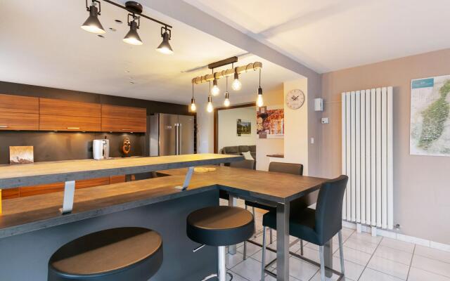 Majestic Holiday Home in Neubois with Private Pool