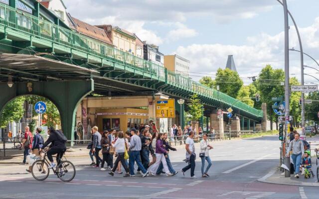 Holiday 33 Apartment S-Bahn Schönhauser Allee