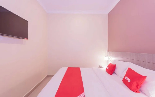 Super OYO Capital O 89366 Spring Inn Hotel