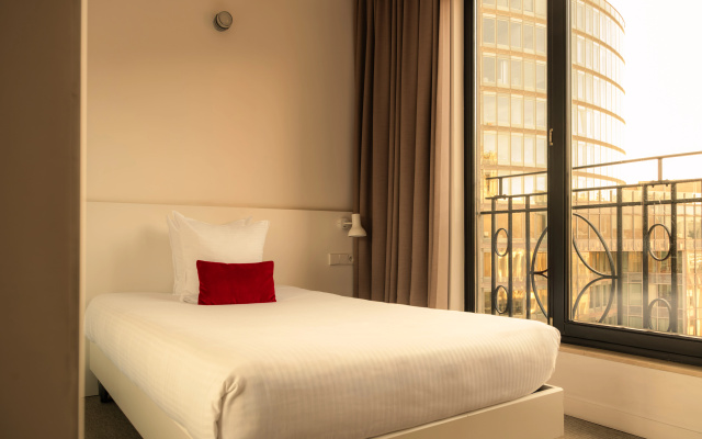 9Hotel Central - Image 7