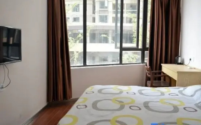 Wuhan Dreamer Theme Hotel (Textile University Shuguang Xingcheng Branch)