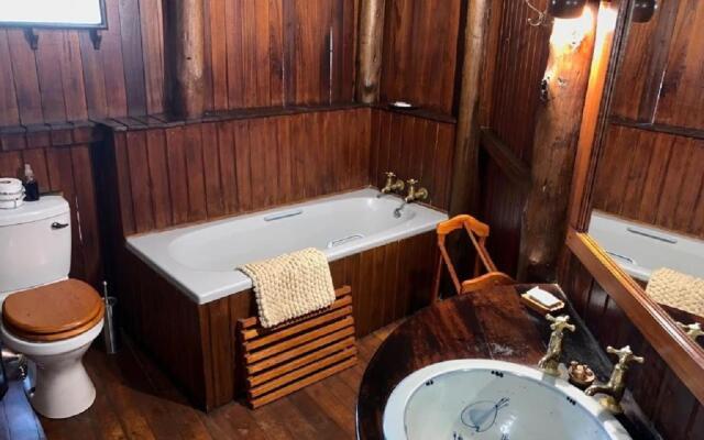 Shayamoya Tiger Fishing and Game Lodge