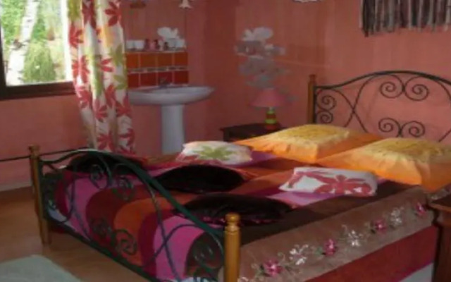 La Maison Aux Fleurs