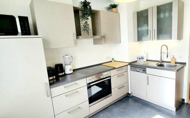 One bedroom flat with parking&balcony