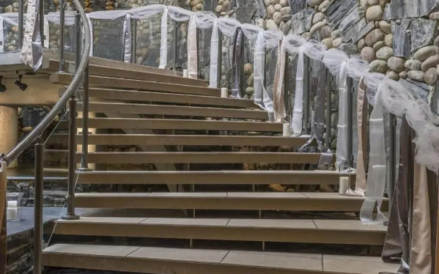 Four Points by Sheraton Edmonton South