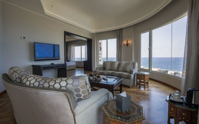 Warwick Palm Beach Hotel