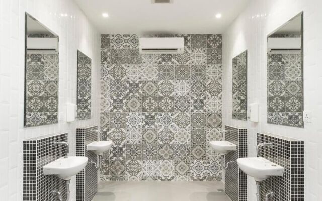 The Social House - Coliving & Hostel
