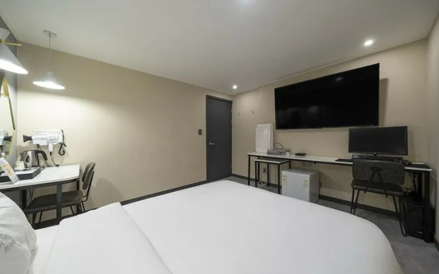 Incheon (Ganseok-dong) Hotel Prague