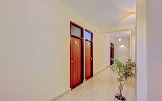 The Rosewood Hotel by OYO Rooms