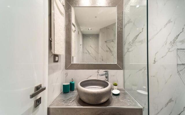 Galleries Elegant Suites