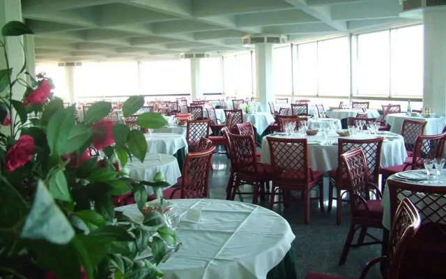 Hotel Capo Est