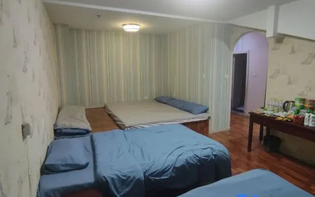 Jingyue E-Sports Hotel (Zhuge Liang Square)