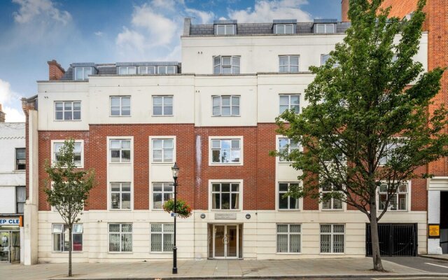 ALTIDO Homely 1-bed Flat in Queensway, West London