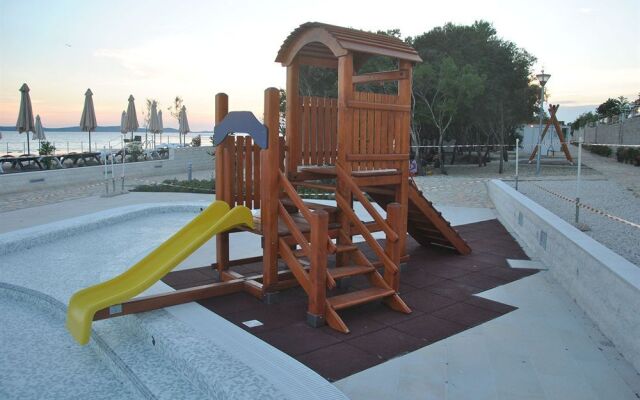 Falkenstainer Apartments Pertcane