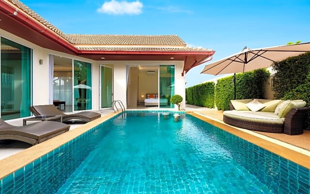 Luxury Pool Villa A14 3BR / 6-8 Persons
