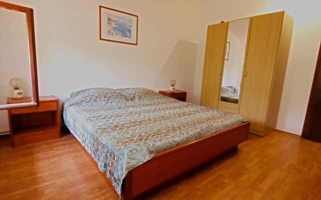 Apartment Emilia 424