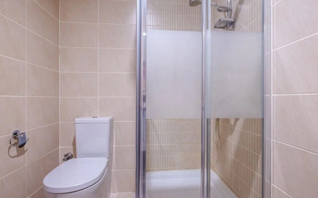 Charming Flat With City View in Atasehir