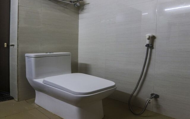 OYO 14995 Hotel Starline Paltan Bazar