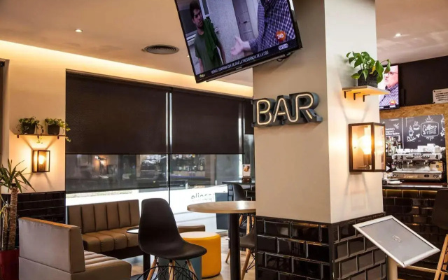 Travelodge BCN Cornella Fira