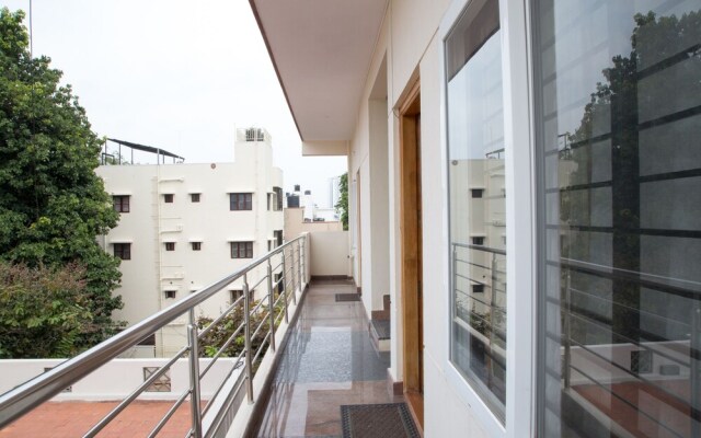OYO 9702 Hebbal