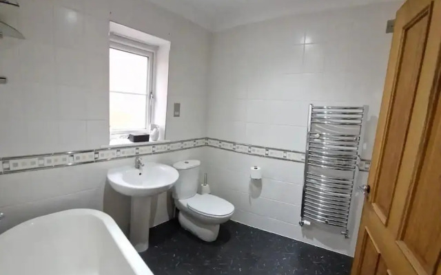 5-bedroom Family Holiday Home Sleeps 7 Garden Parking Pet Friendly North Wales