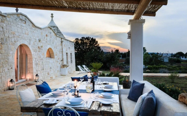 Trulli Gianpaolo - Enchanting 3 Bedroom Villa