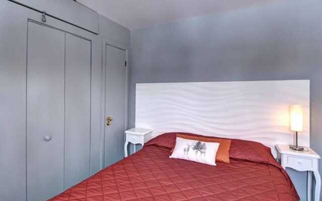 GLOBALSTAY. Bright Condo near the Lake