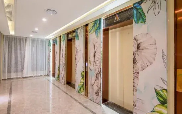 Jungle Elephant Hotel