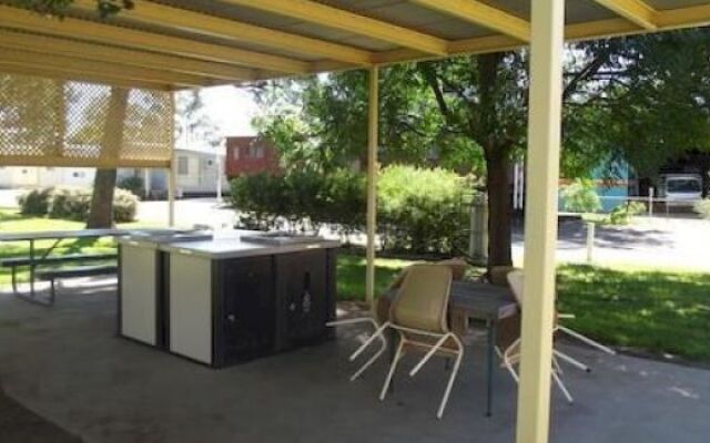 West Wyalong Caravan Park