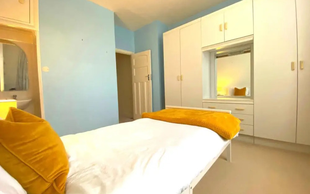 Bright and Spacious 4 Bedroom Home