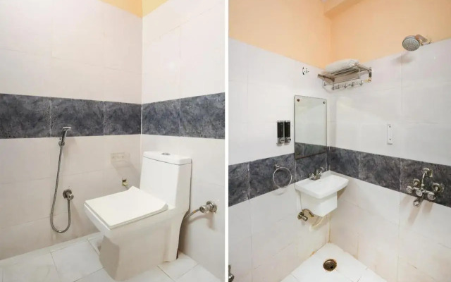 OYO Flagship 80701 Gour Stay Inn