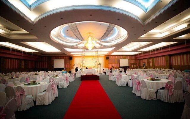 River Hotel Nakhon Pathom