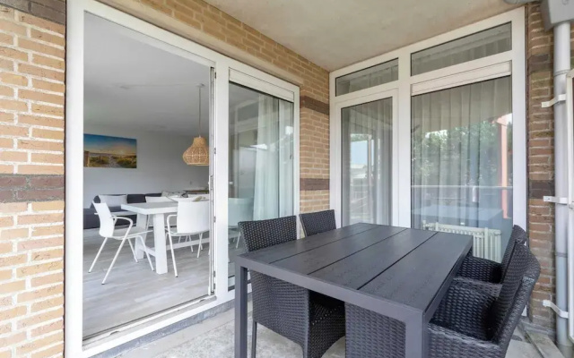 Cozy Apartment Near Beach