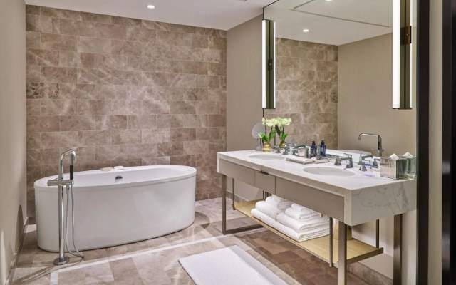 The St. Regis Chicago
