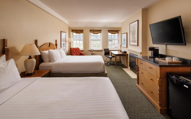 St. Eugene Golf Resort & Casino