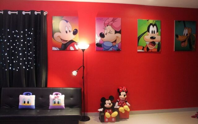 Mickey Mouse Signature Suite