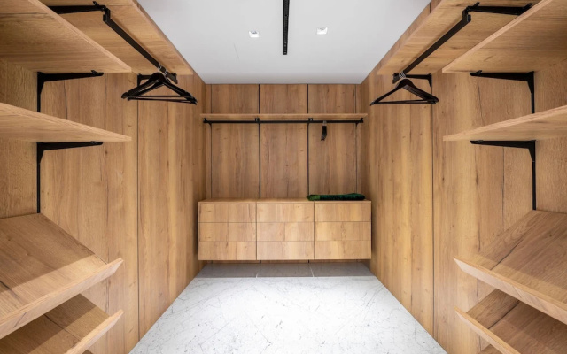 Luxe Dubai Marina 3Flr 4BR w Pool Sauna