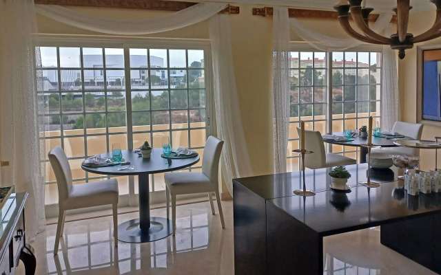 Estoril Luxury Suites & Spa